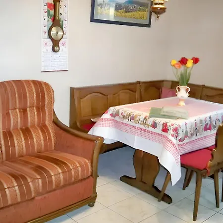 公寓 A Avec Terrasse Et Jardin